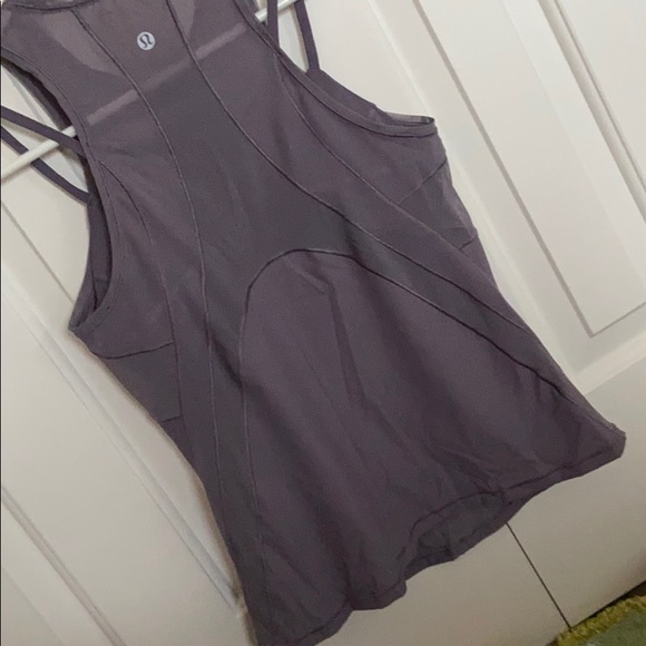 Like New lululemon mesh tank top 2 in 1 sz 4 - Picture 7 of 7
